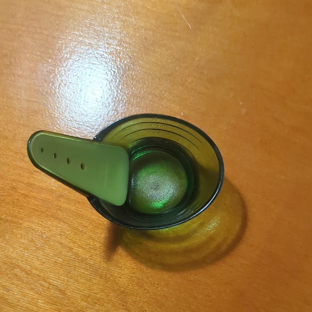 🔥3 For$12🔥 Green Measuring Cup with Spout